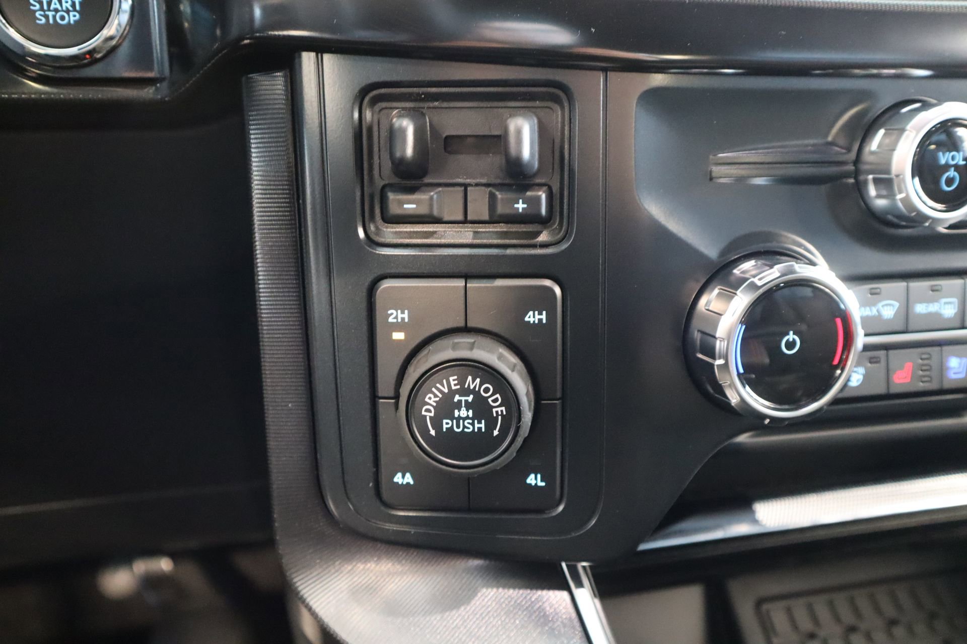 New 2026 Ford F150 Raptor AWD/4WD image 10