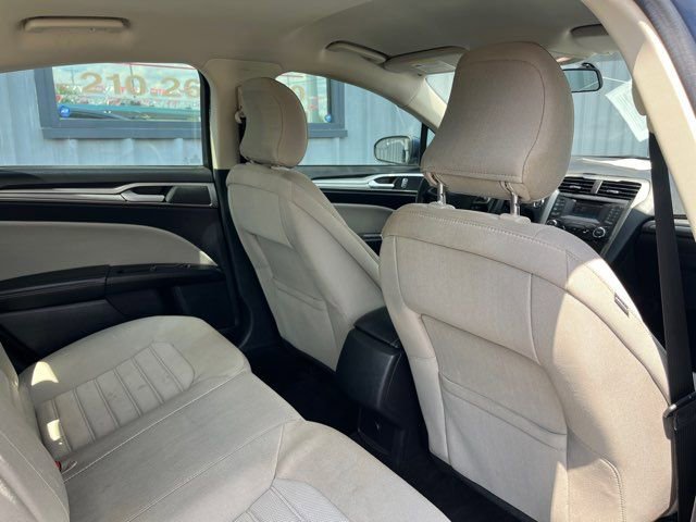 Used 2018 Ford Fusion S image 38