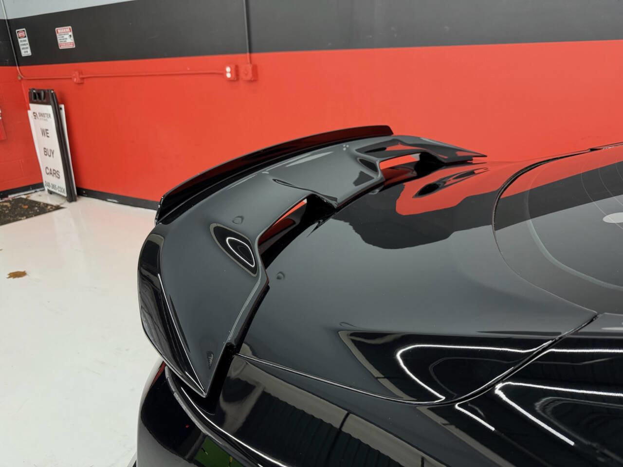 Used 2019 Ford Mustang Shelby GT350 w/ Technology Package image 28