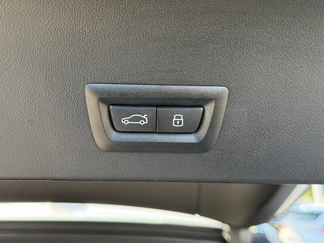 Used 2025 BMW X3 xDrive30i w/ Convenience Package AWD/4WD image 17