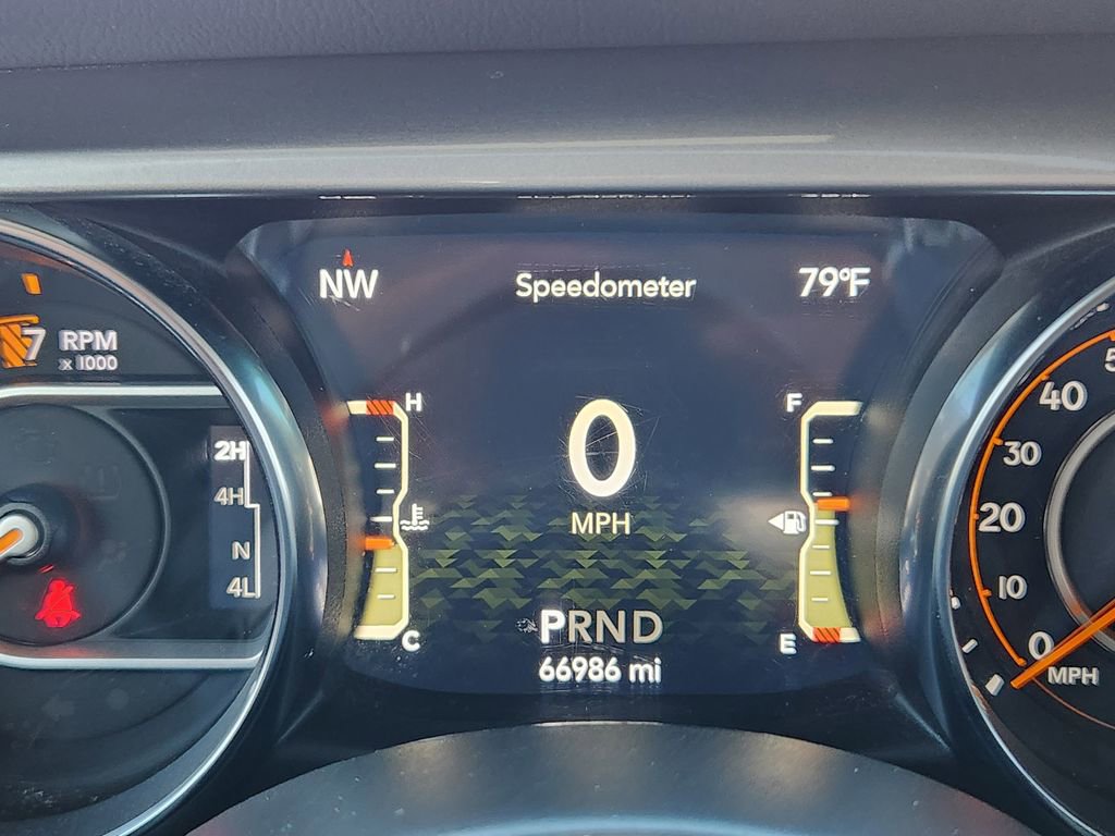 Used 2021 Jeep Gladiator Overland w/ Cold Weather Group image 16