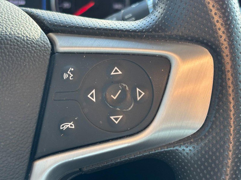 Used 2022 GMC Acadia SLE image 20