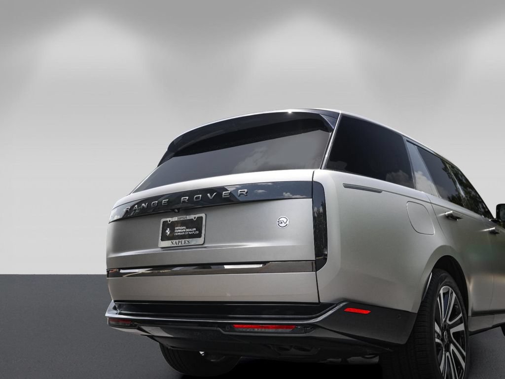 Used 2023 Land Rover Range Rover SV AWD/4WD image 15