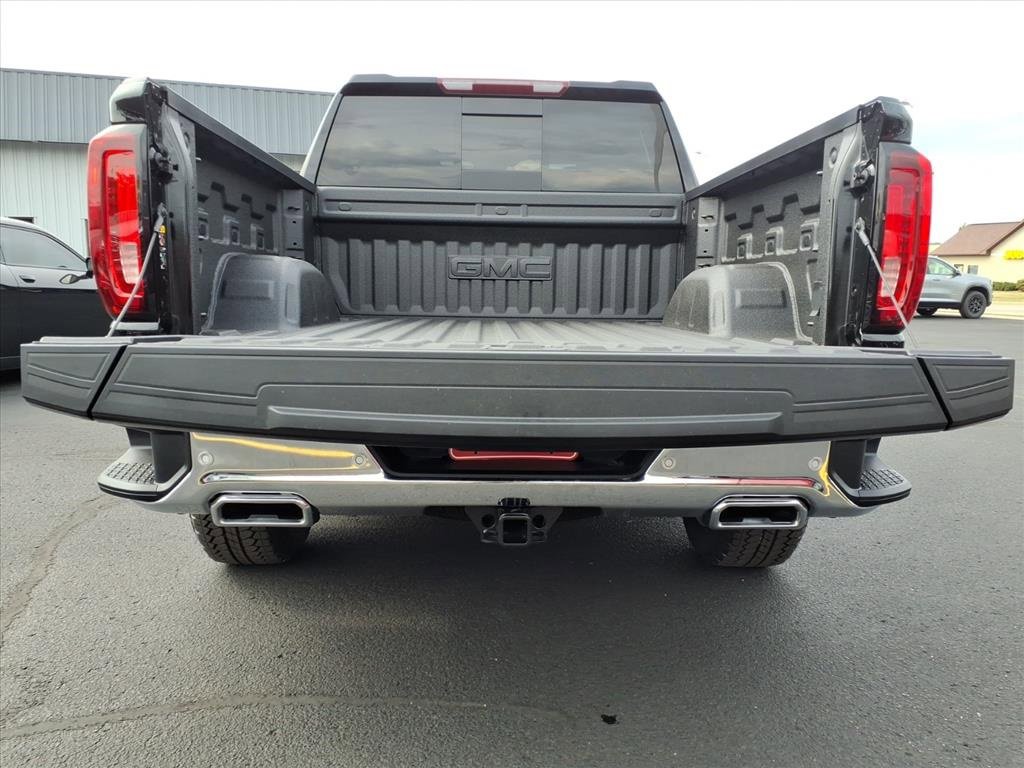 New 2026 GMC Sierra 1500 SLT w/ SLT Premium Plus Package image 4