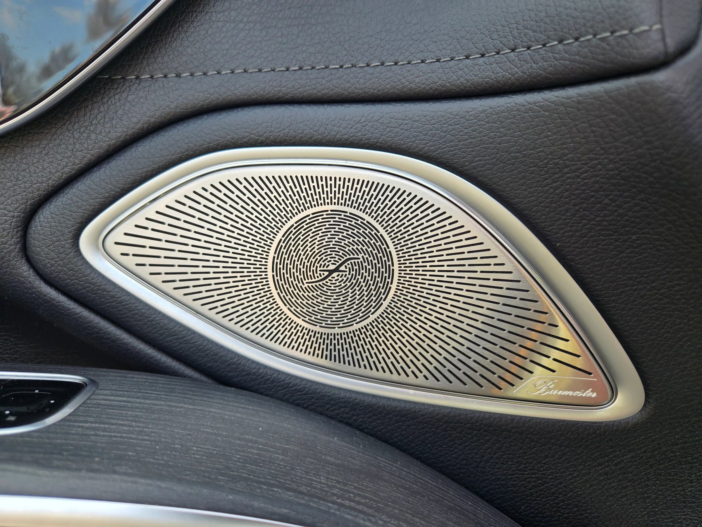 Used 2023 Mercedes-Benz EQS 580 4MATIC Sedan w/ Exclusive Trim Package image 41