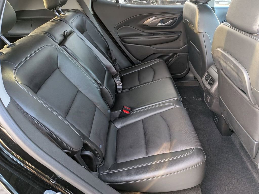 Used 2023 GMC Terrain SLT w/ Elevation Edition image 29