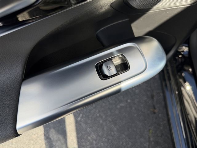 Used 2022 Mercedes-Benz C 300 Sedan image 24