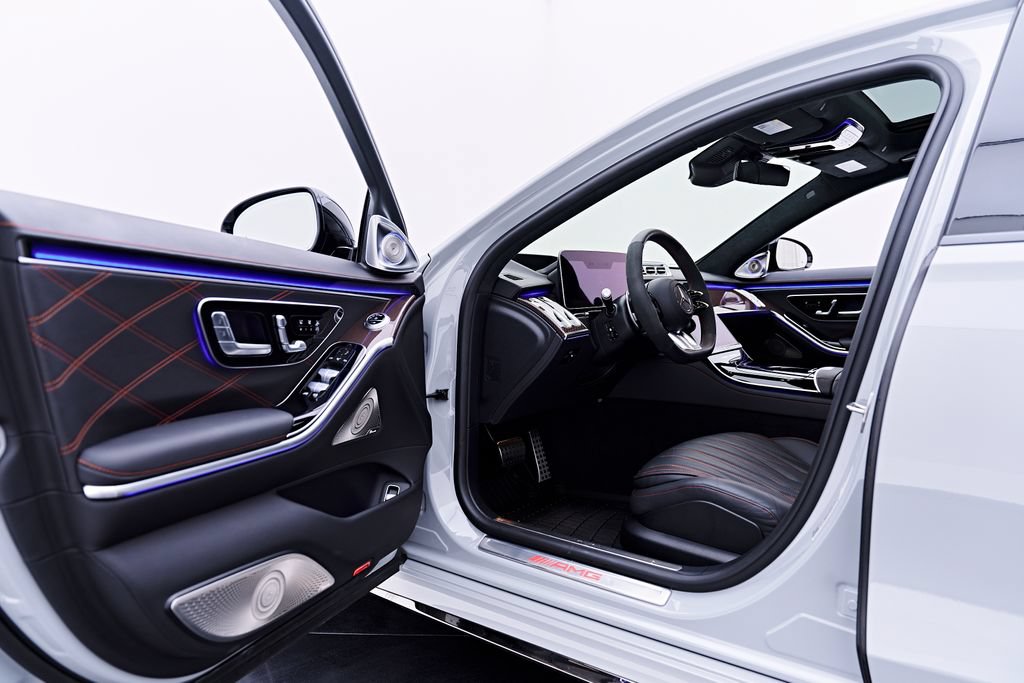 Used 2024 Mercedes-Benz S 63 AMG S w/ Rear Seat Package image 46