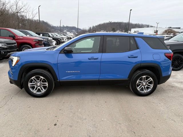 Used 2026 GMC Terrain Elevation image 2