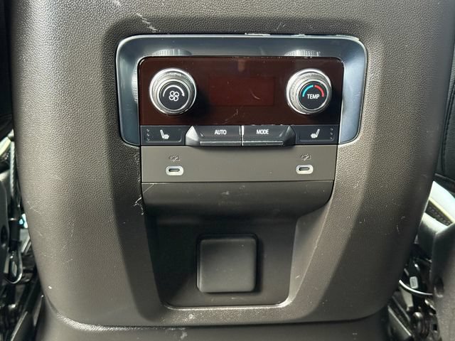 Used 2022 Chevrolet Suburban Premier RWD image 24