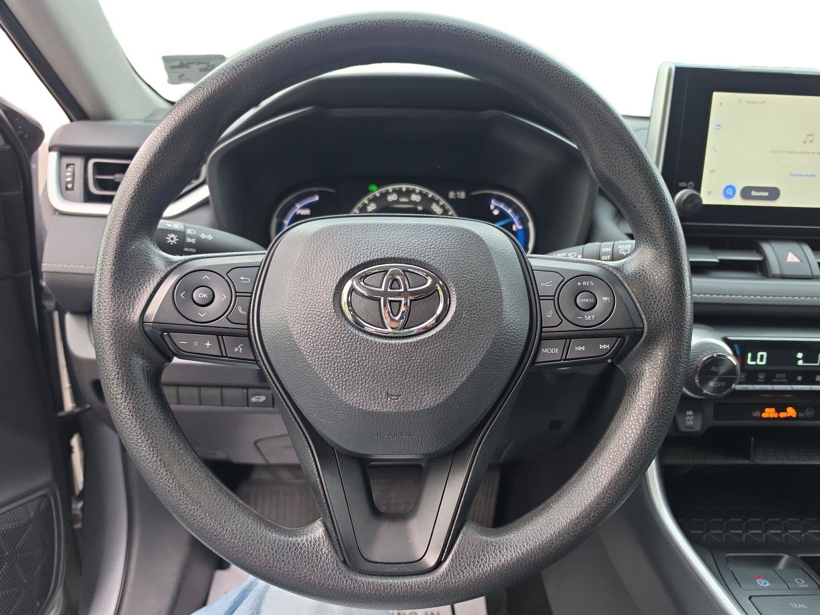 Used 2025 Toyota RAV4 XLE w/ Convenience Package AWD/4WD image 17