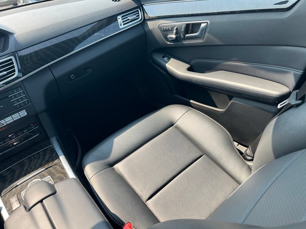 Used 2016 Mercedes-Benz E 350 4MATIC Sedan image 13