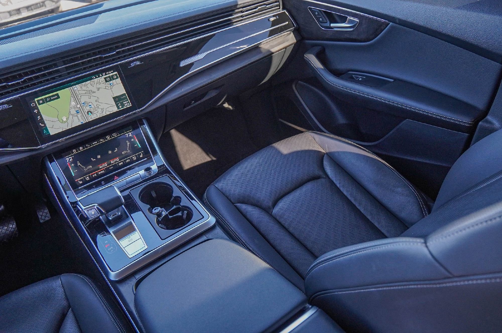 Used 2023 Audi Q8 Prestige w/ Prestige Package image 26