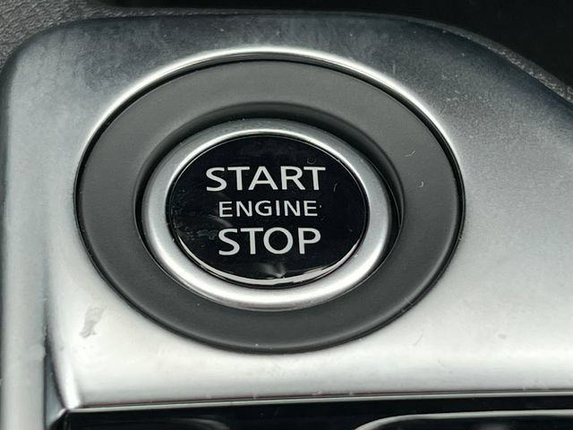 New 2025 Nissan Sentra SR FWD image 27