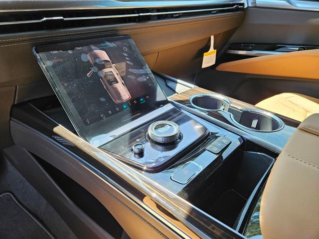 New 2026 Cadillac Escalade Luxury AWD/4WD image 24