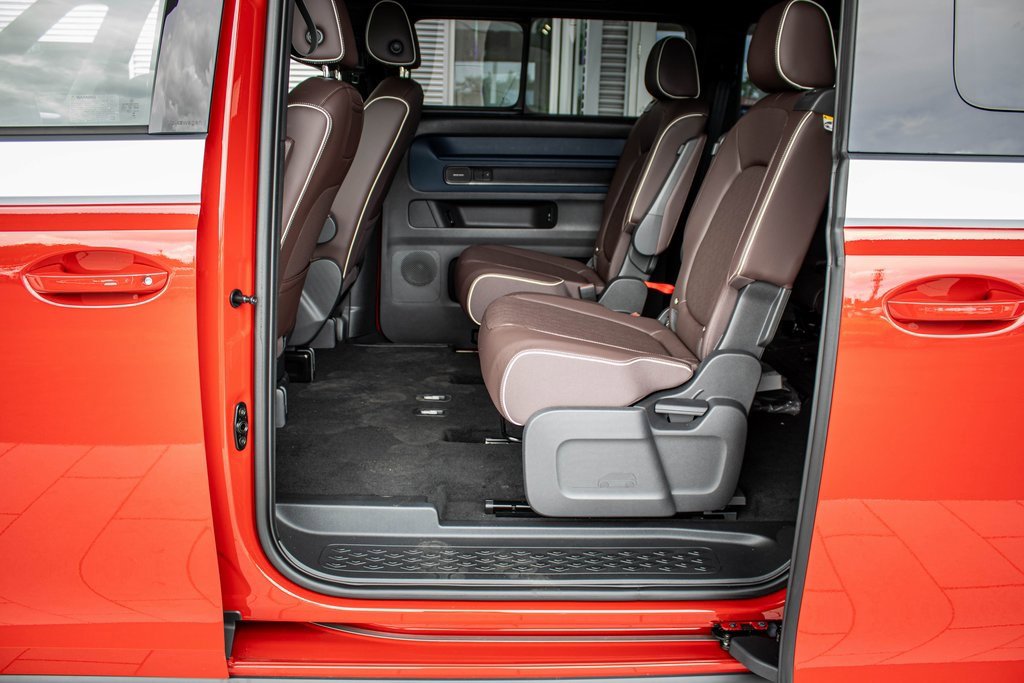 New 2025 Volkswagen ID. Buzz Pro S Plus image 45
