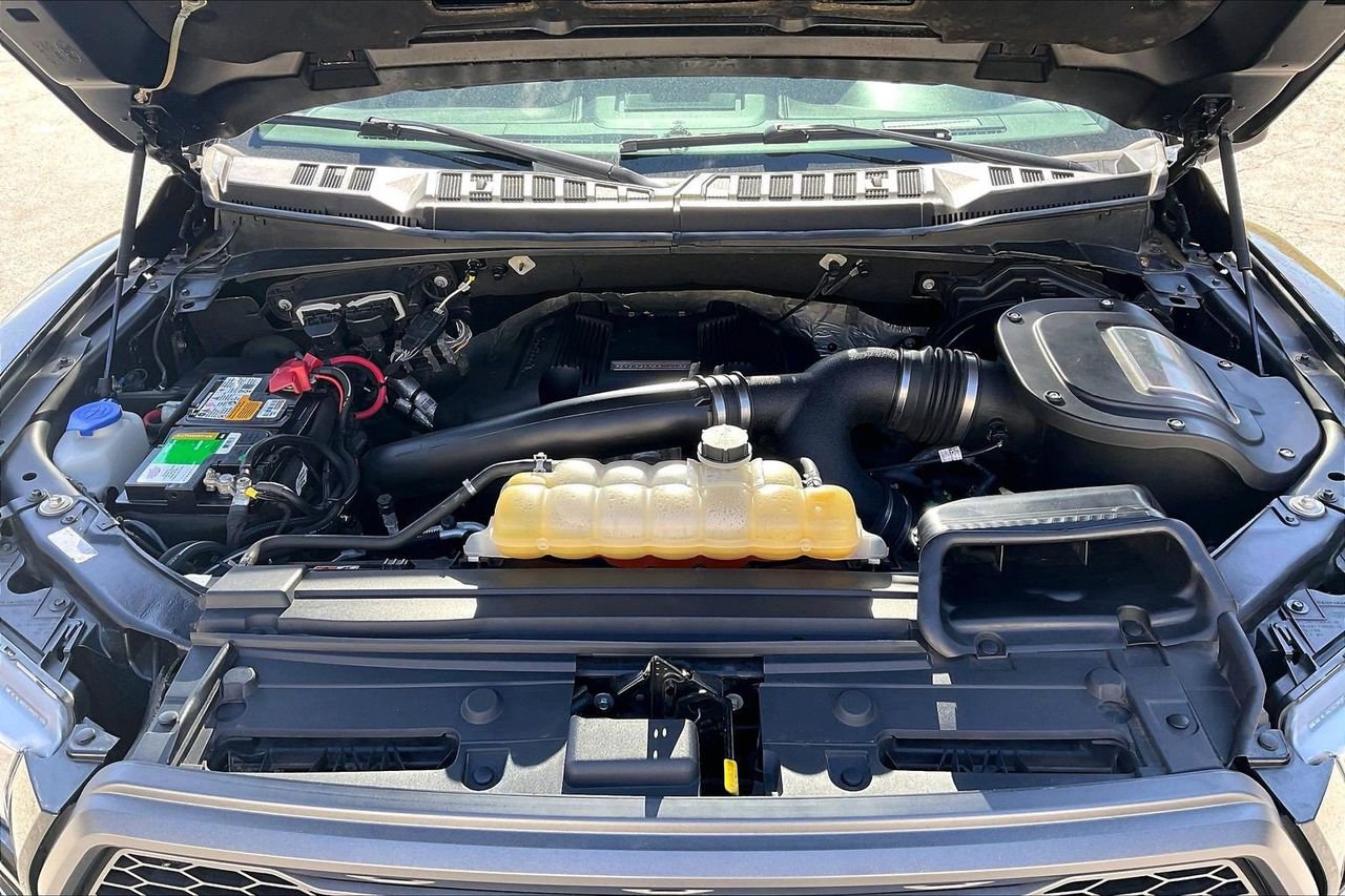 Used 2018 Ford F150 Raptor w/ Equipment Group 802A Luxury image 40