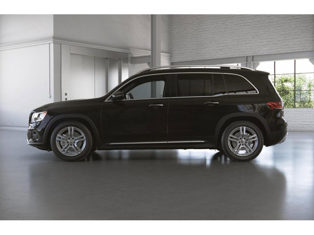 Used 2022 Mercedes-Benz GLB 250 4MATIC image 35