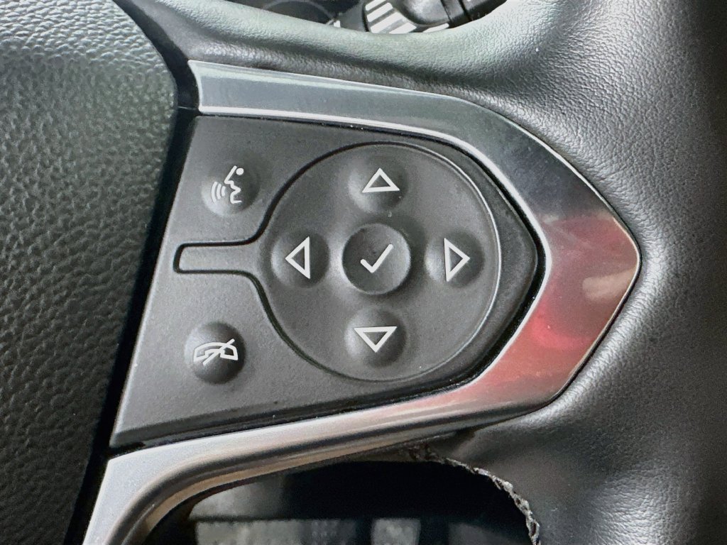 Used 2023 Chevrolet Traverse LT w/ LT Premium Package FWD image 26