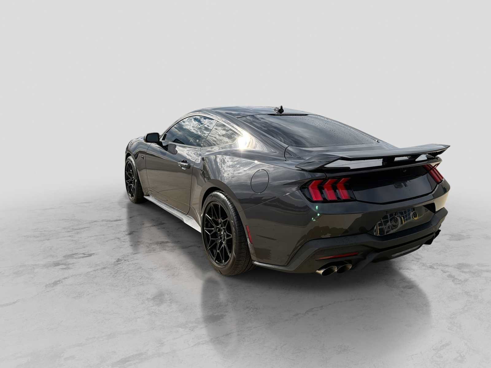 Used 2024 Ford Mustang GT Premium w/ GT Performance Package RWD image 4