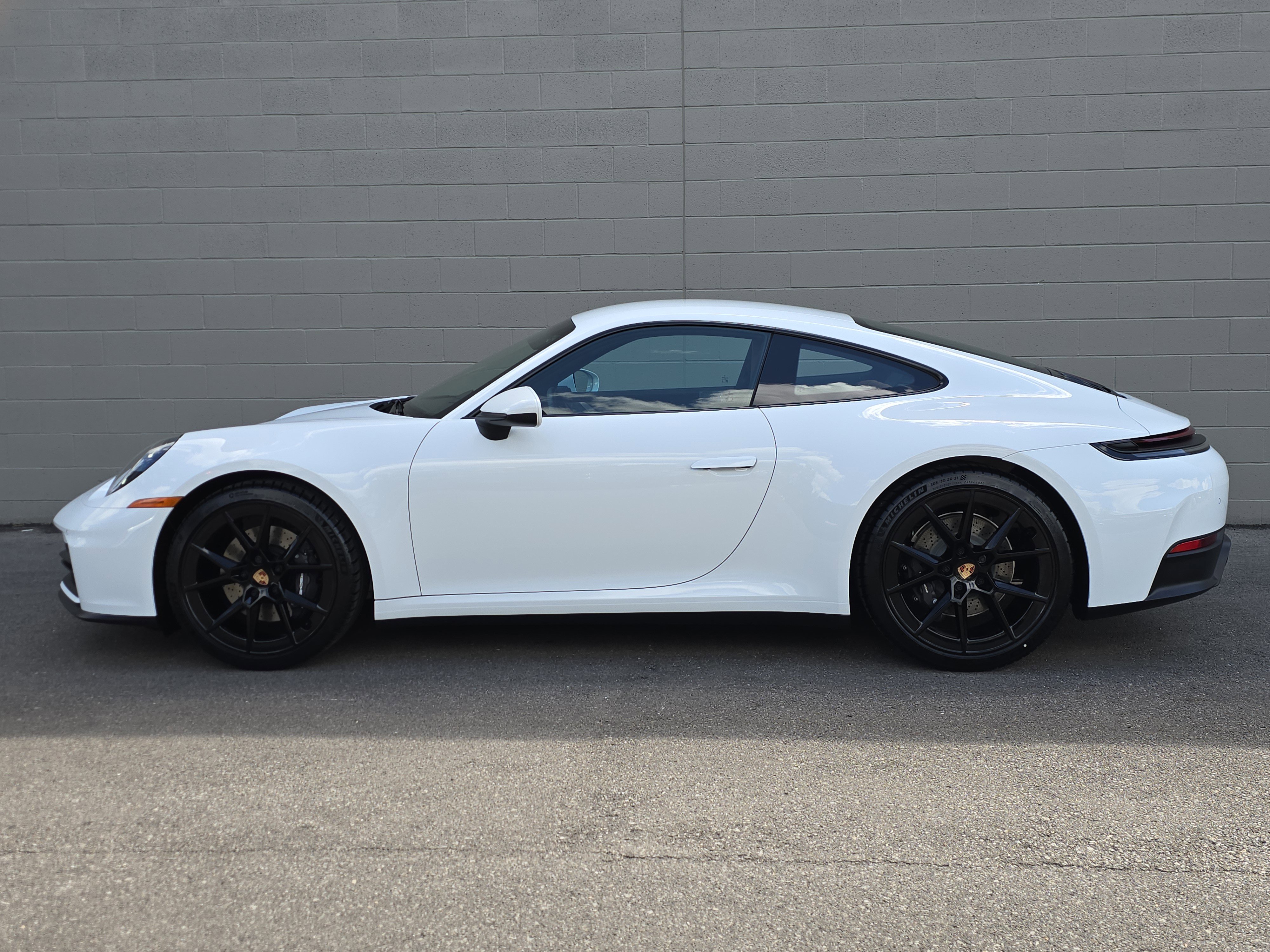 New 2026 Porsche 911 Carrera RWD image 2