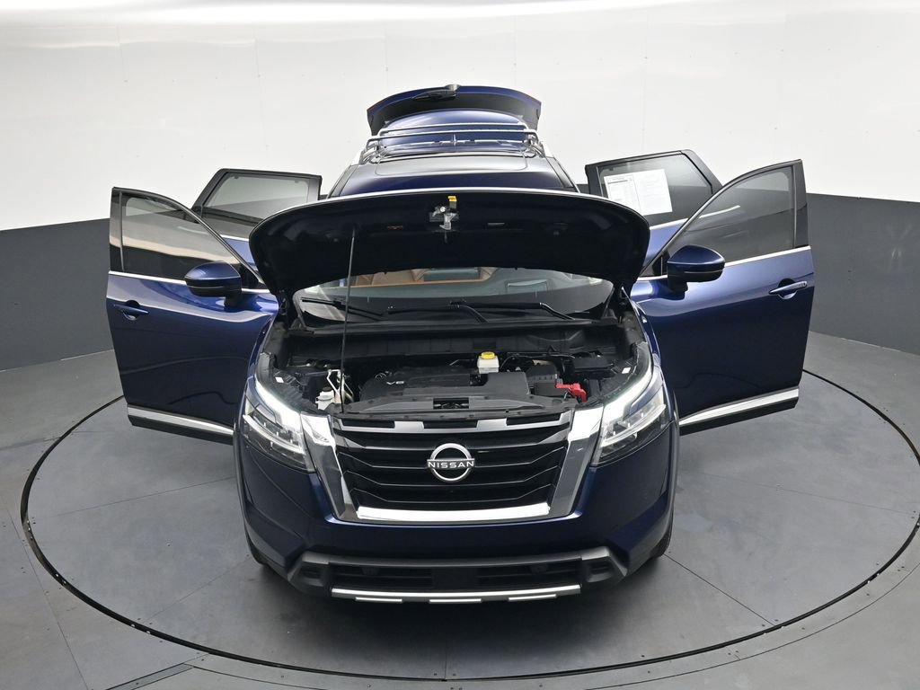Used 2023 Nissan Pathfinder Platinum AWD/4WD image 49