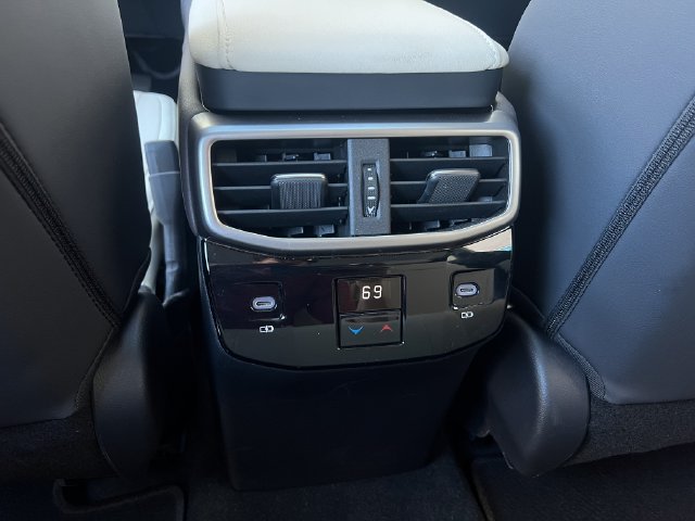 Used 2024 Lexus RX 350 Premium w/ Accessory Package (Z1) FWD image 33