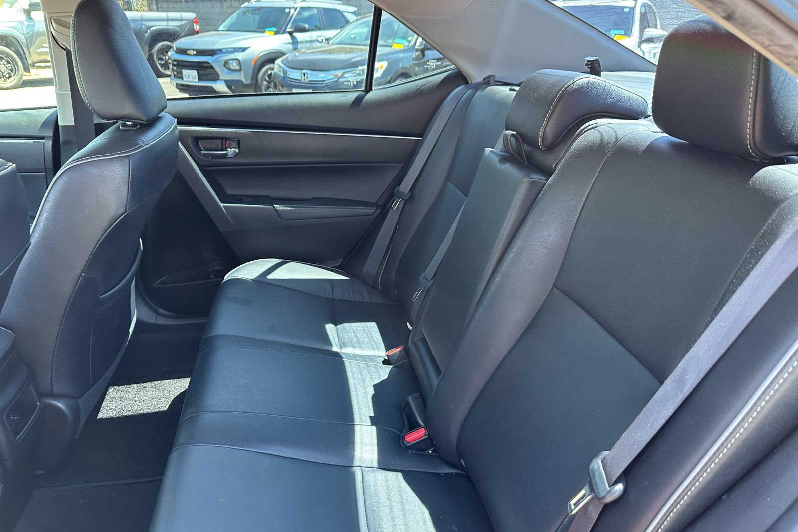 Used 2019 Toyota Corolla XLE FWD image 12