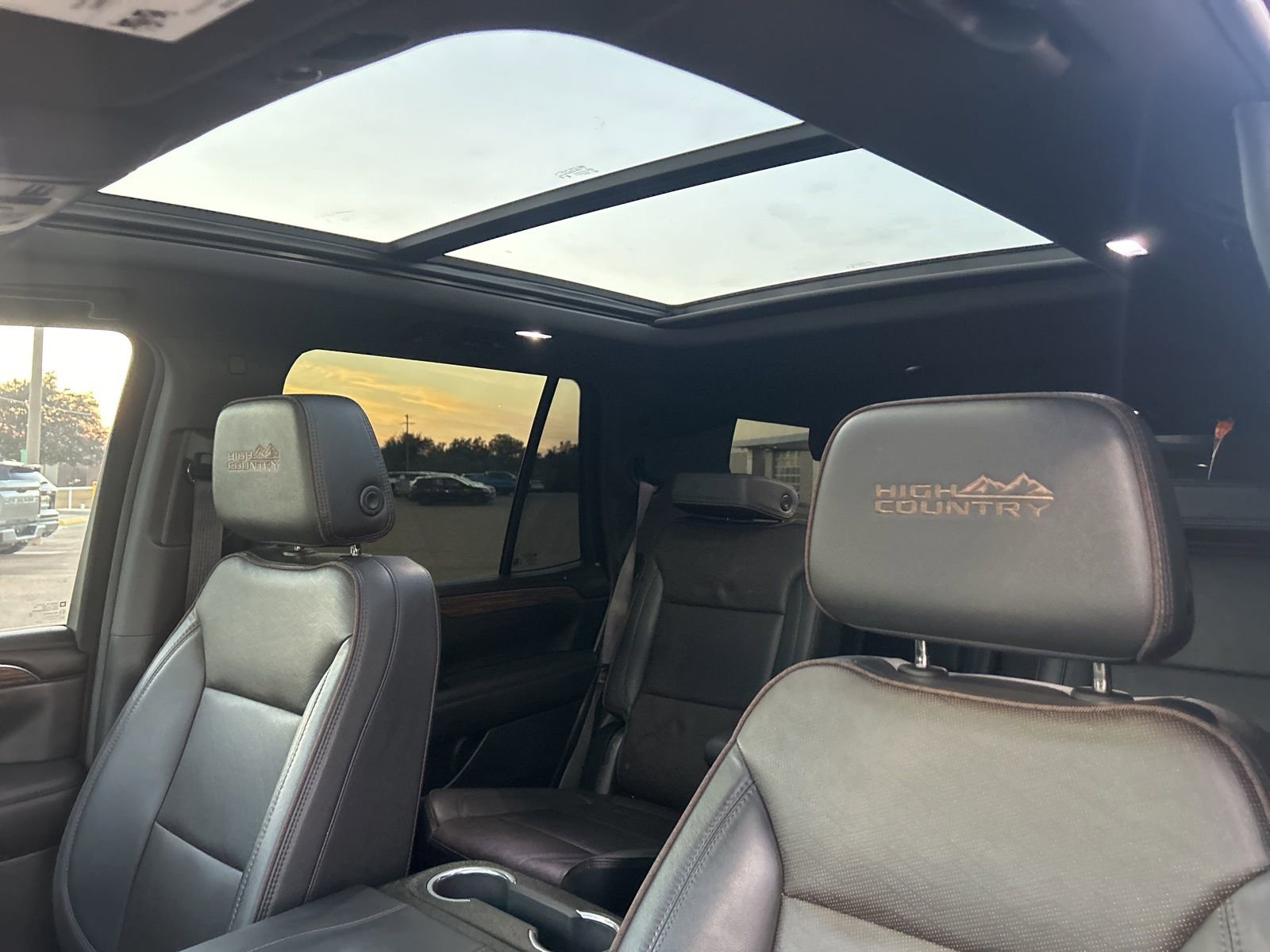 Used 2024 Chevrolet Tahoe High Country image 10