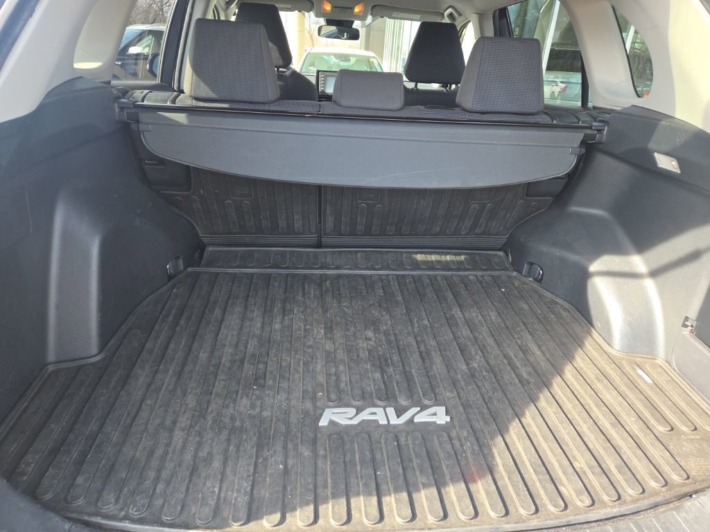 Used 2019 Toyota RAV4 LE w/ All Weather Liner Package image 10