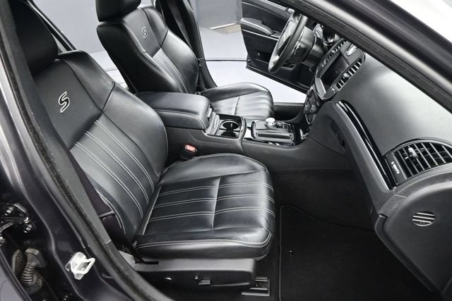 Used 2023 Chrysler 300 S RWD image 14
