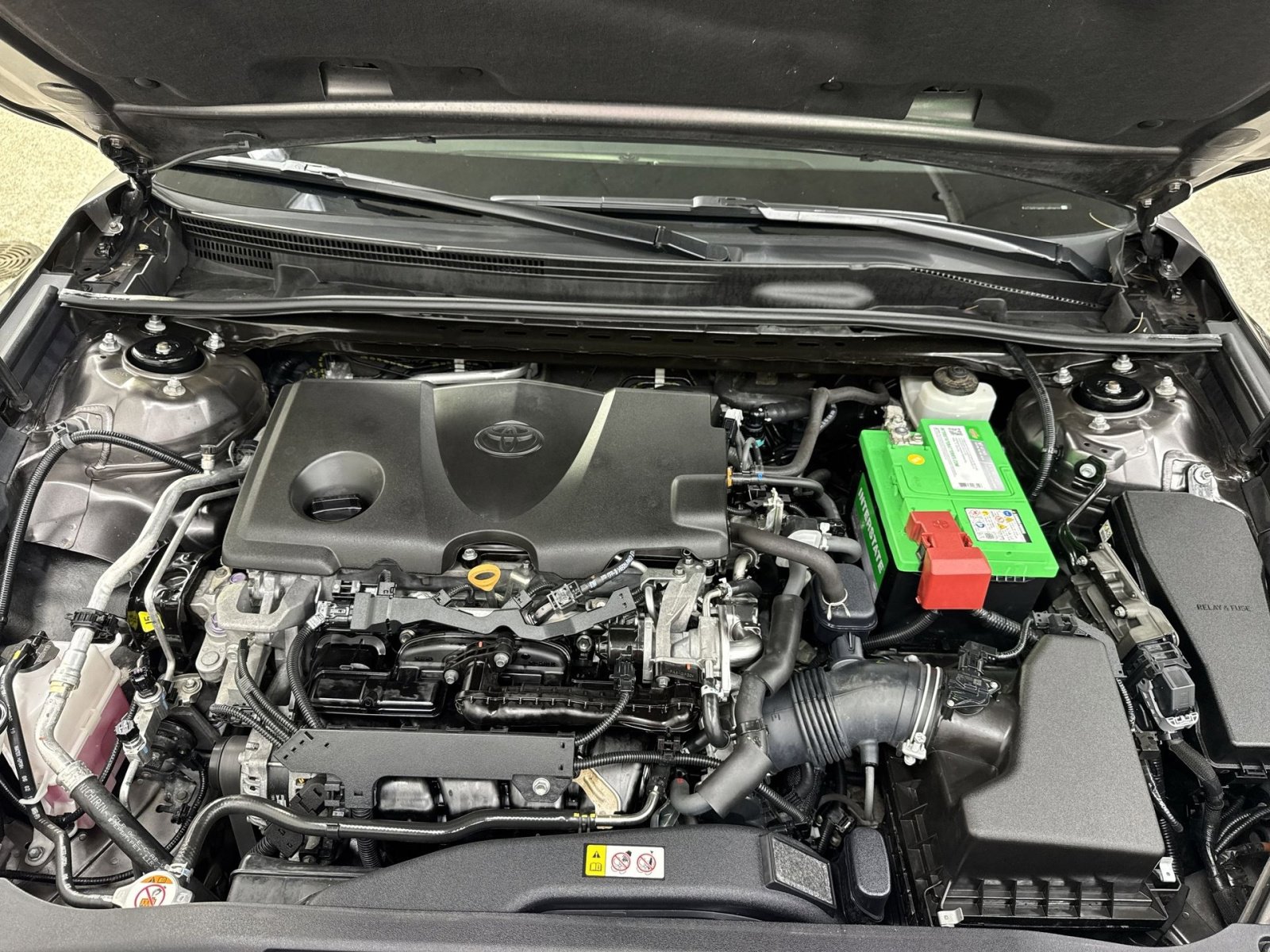 Used 2020 Toyota Camry XSE image 33