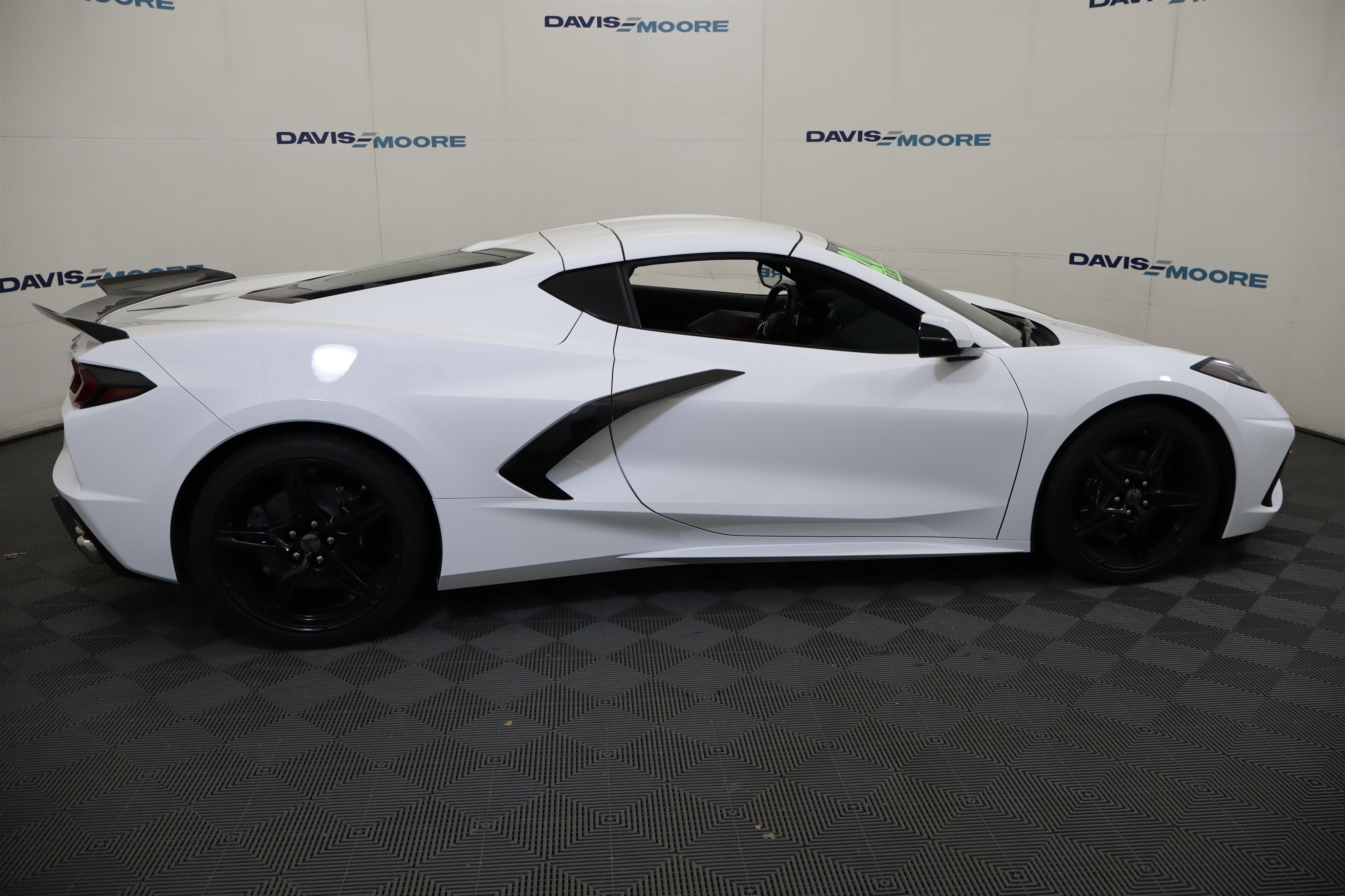 Used 2020 Chevrolet Corvette Stingray Preferred Cpe w/ 2LT Preferred Equipment Group image 5