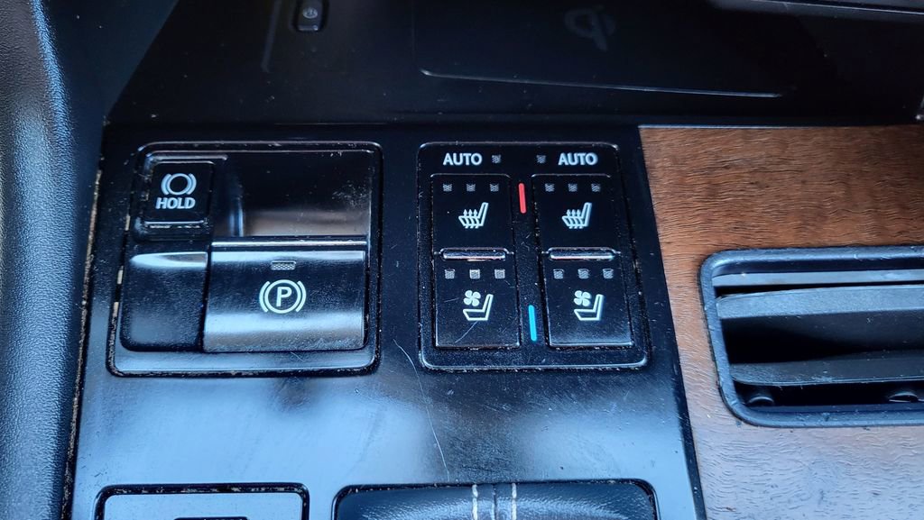 Used 2022 Lexus RX 350L FWD w/ Premium Package image 34