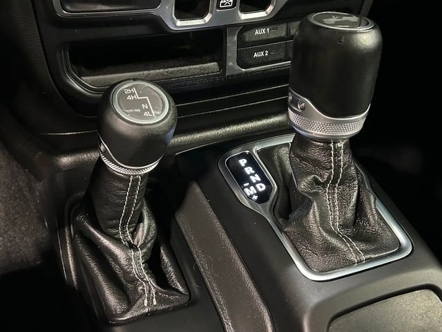 Used 2021 Jeep Wrangler Unlimited Sahara AWD/4WD image 34