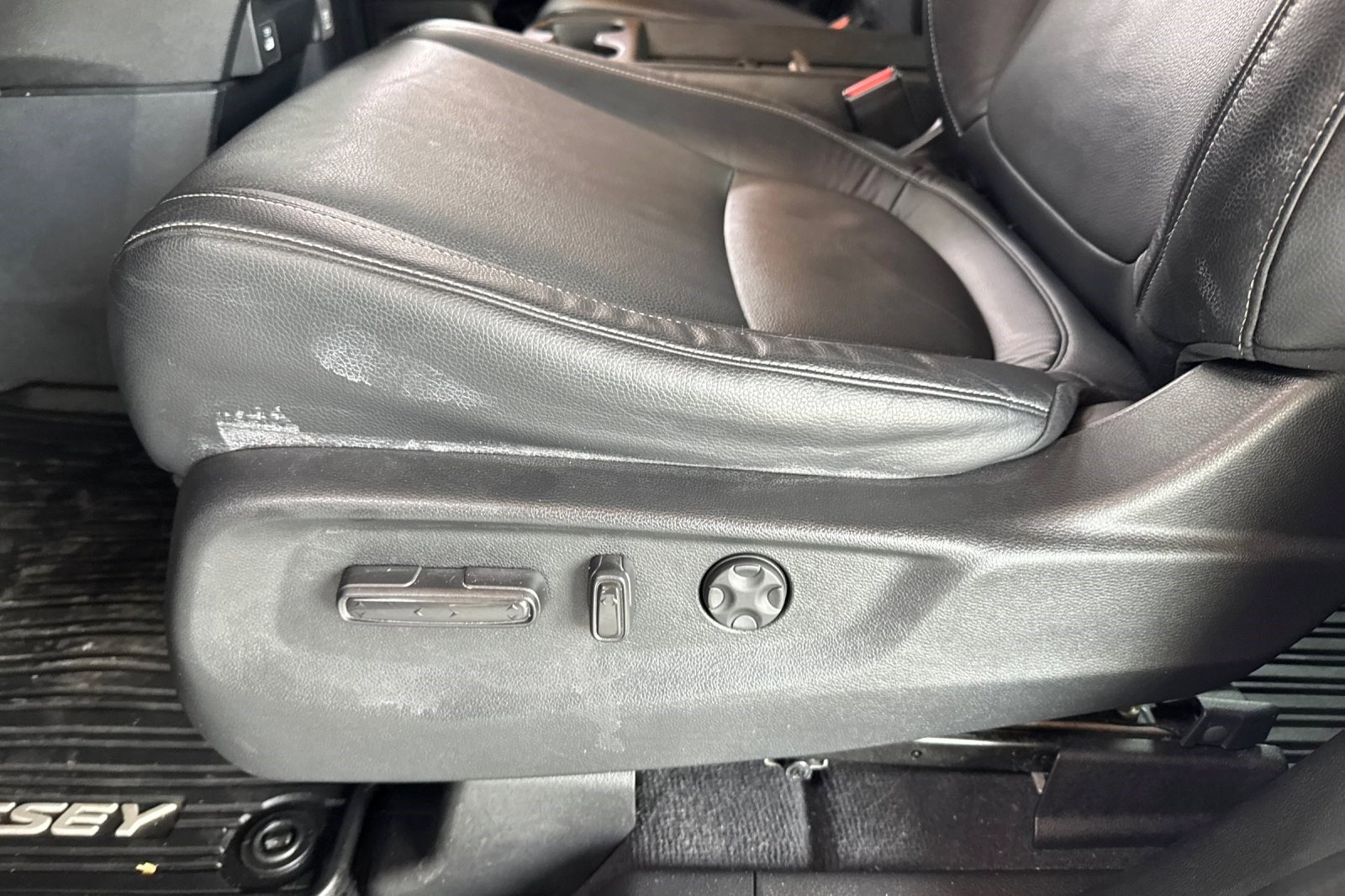 Certified 2024 Honda Odyssey EX-L image 14