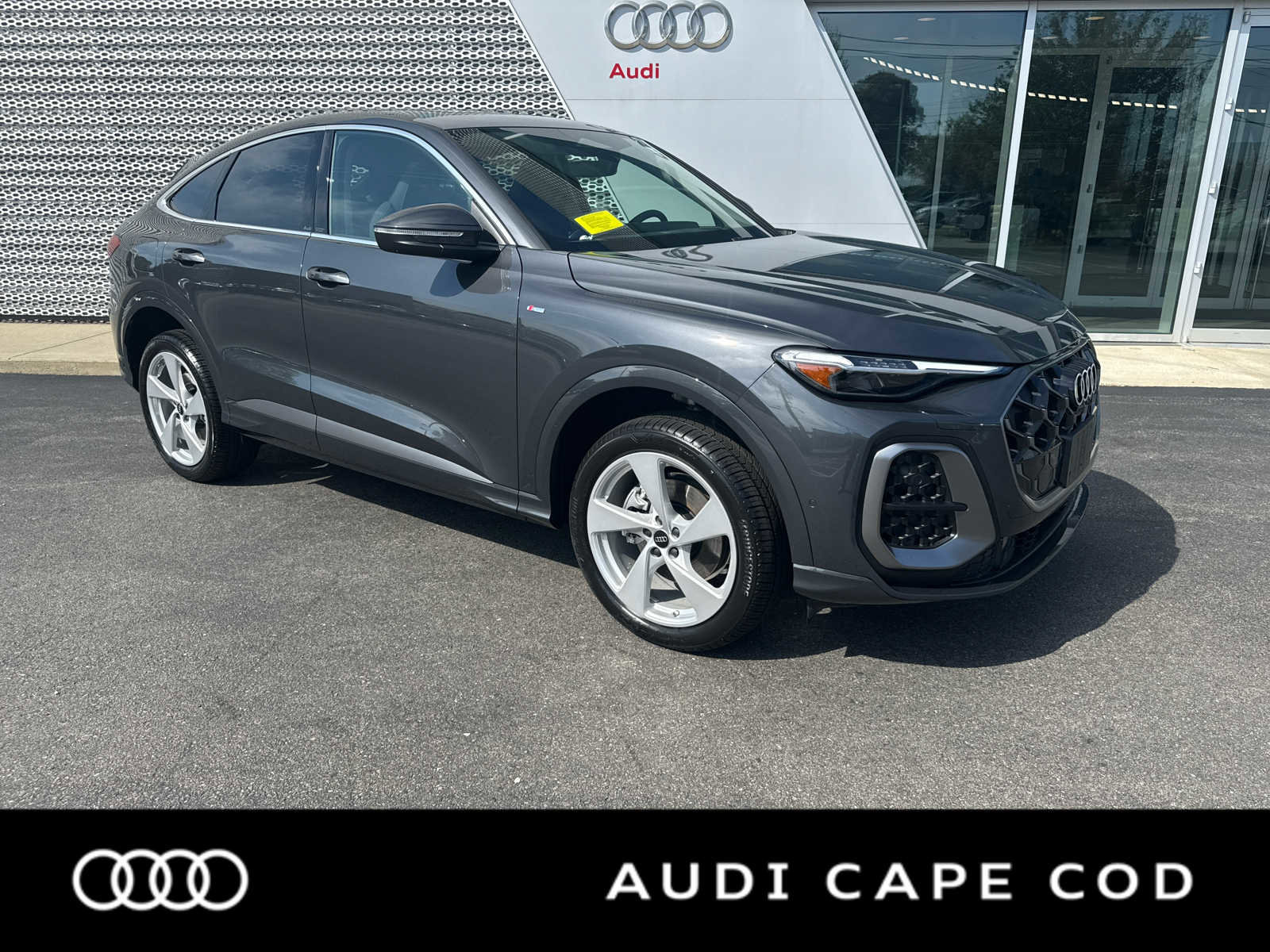 New 2025 Audi Q5 Premium Plus image 1