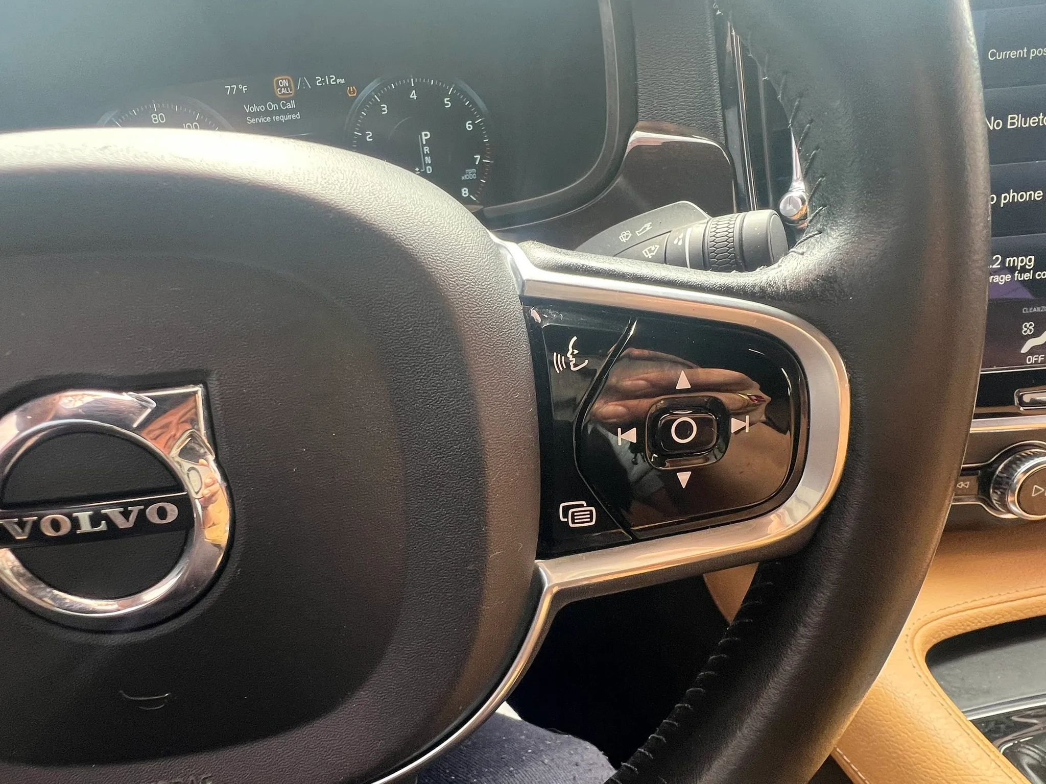 Used 2017 Volvo S90 T6 Momentum w/ Vision Package image 20