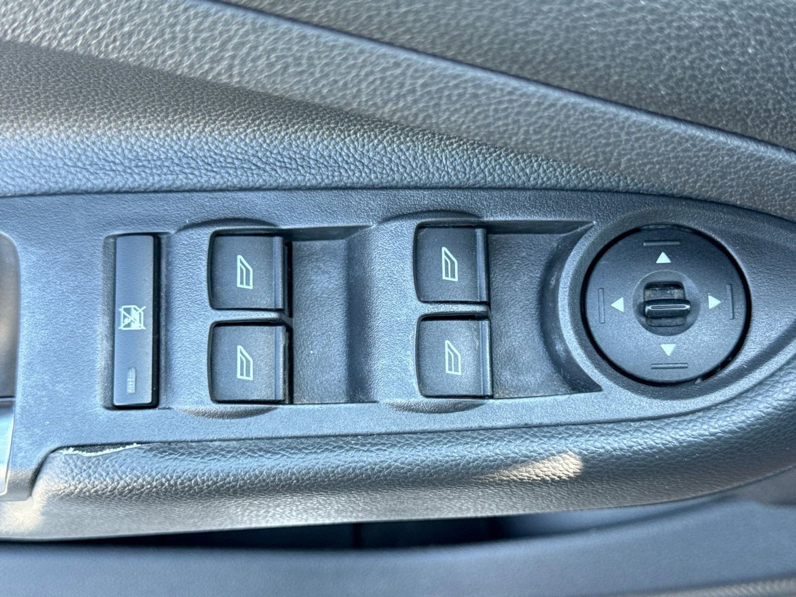 Used 2014 Ford Escape SE w/ Equipment Group 201A AWD/4WD image 18