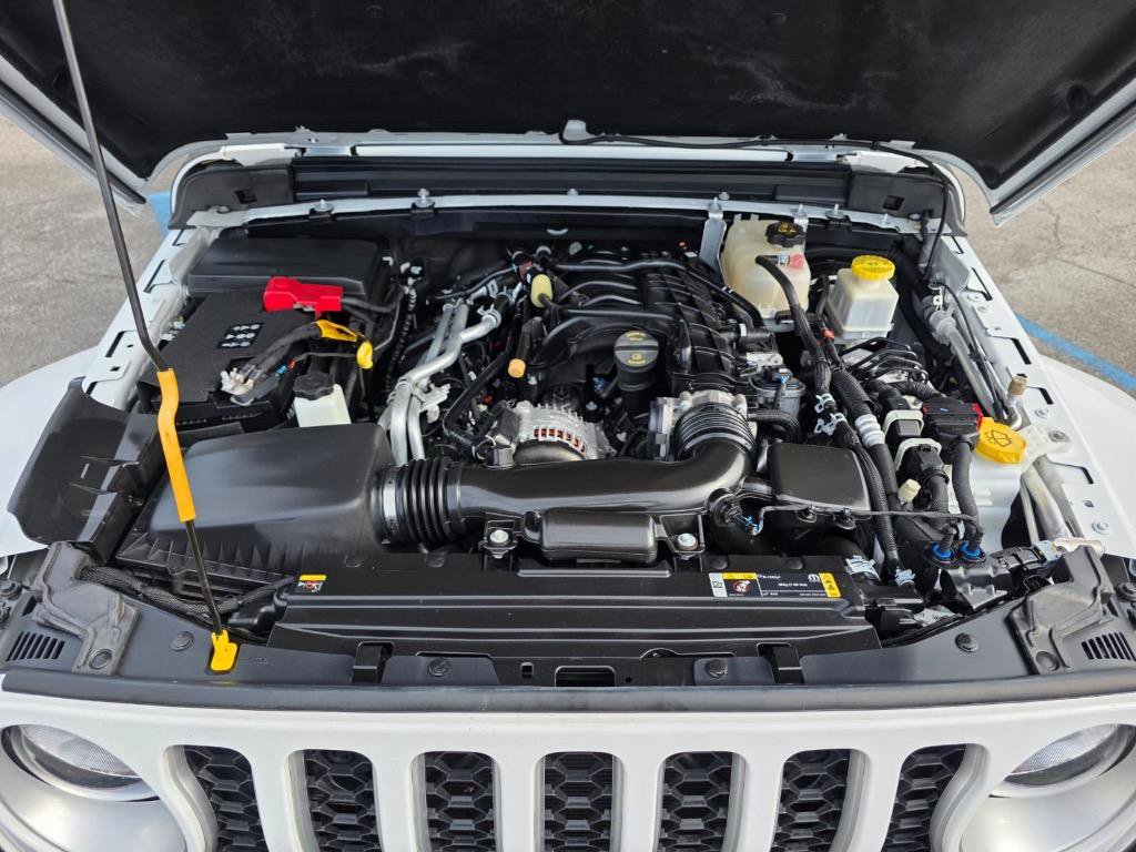 Used 2022 Jeep Gladiator Overland w/ Popular Equipment Package AWD/4WD image 43