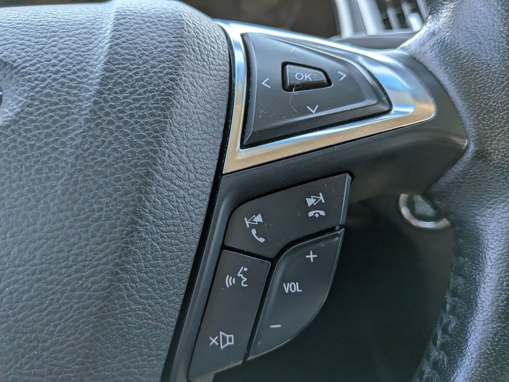 Used 2015 Ford Edge SEL w/ Equipment Group 201A image 16