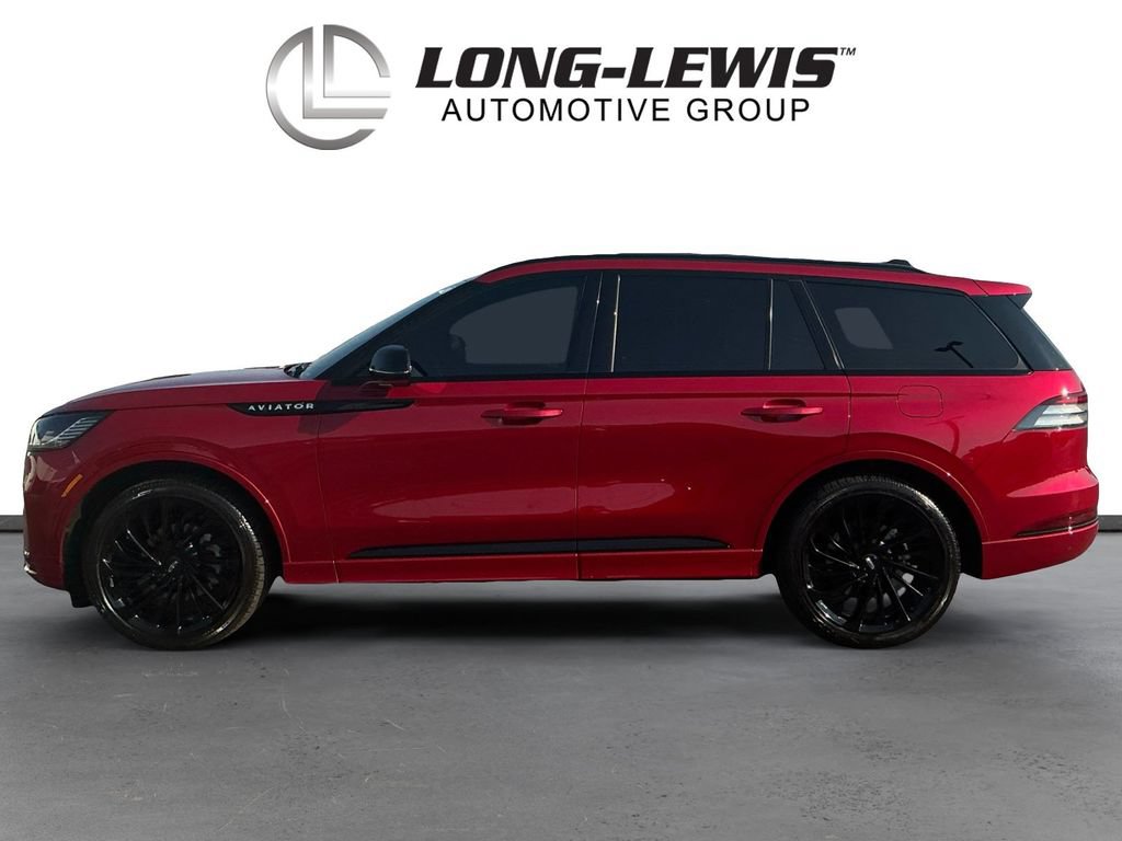 Certified 2026 Lincoln Aviator Reserve AWD/4WD image 2