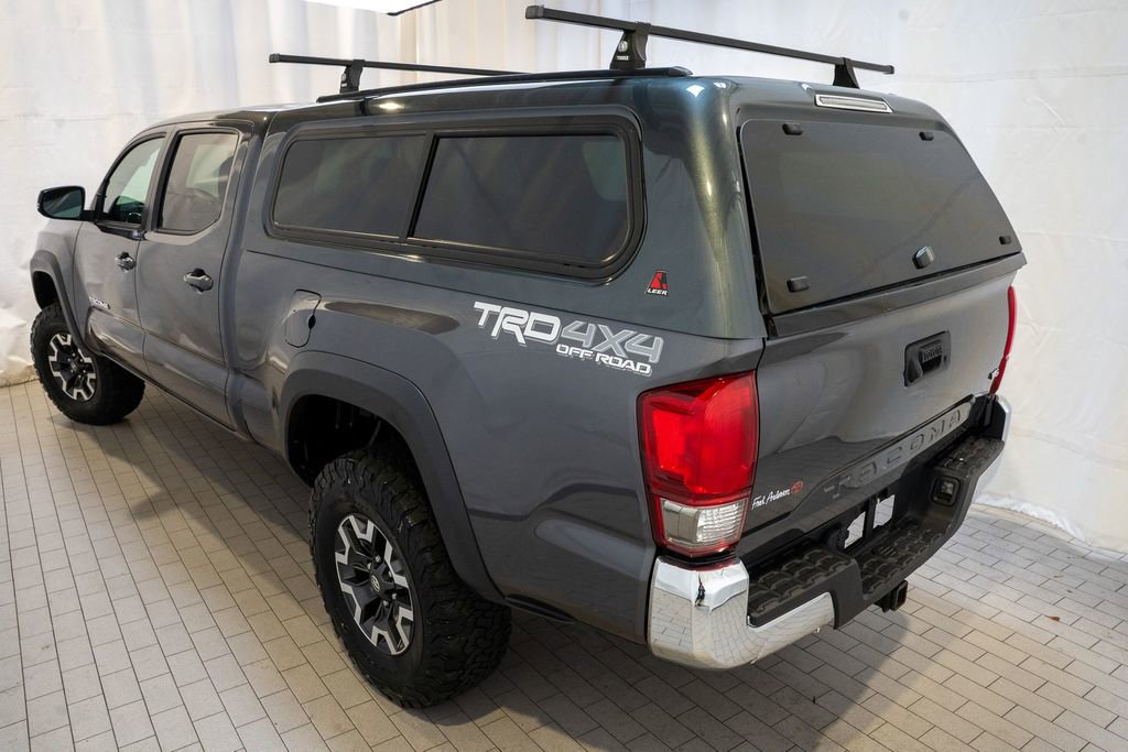Used 2016 Toyota Tacoma TRD Off-Road image 3