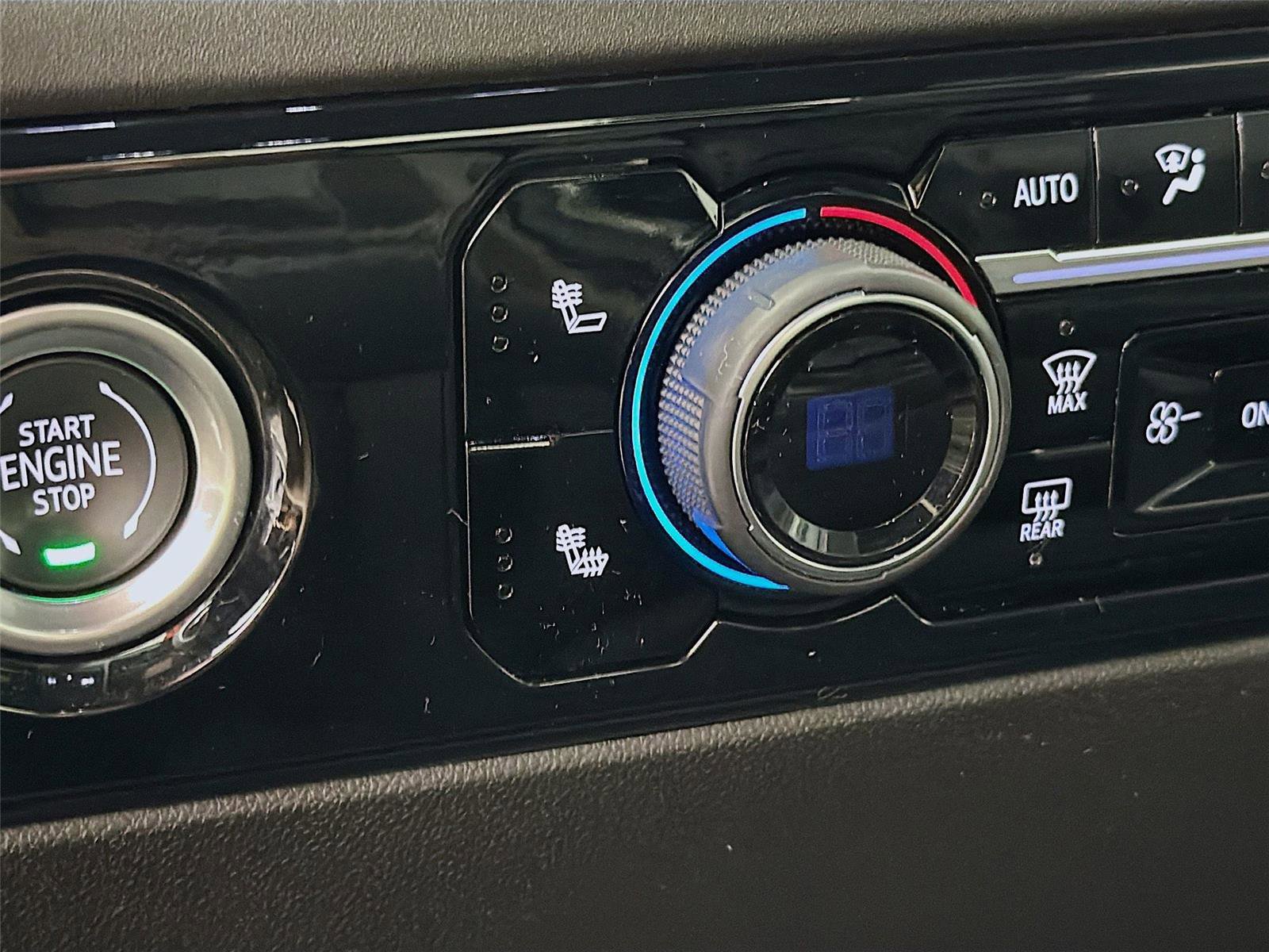 Used 2022 Chevrolet Silverado 1500 LT AWD/4WD image 20