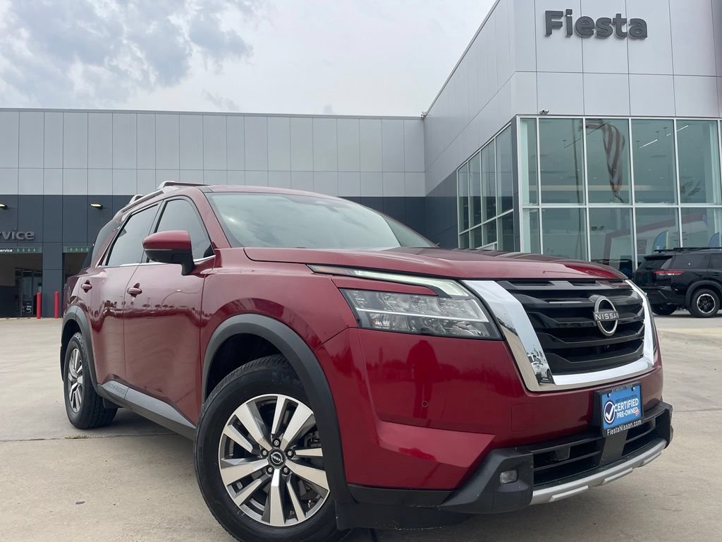 Certified 2022 Nissan Pathfinder SL FWD image 1