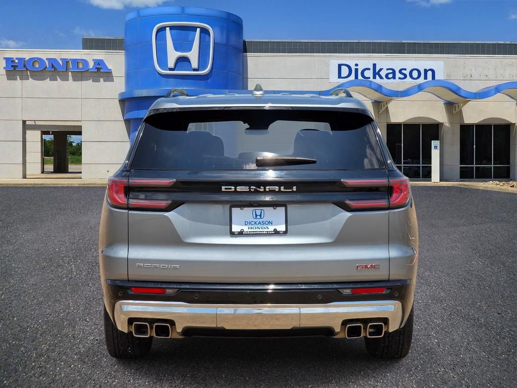 Used 2024 GMC Acadia Denali FWD image 5