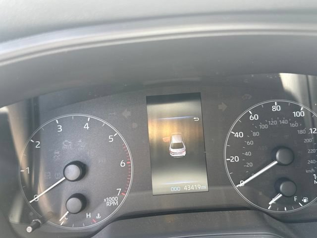 Used 2024 Toyota Corolla SE FWD image 9