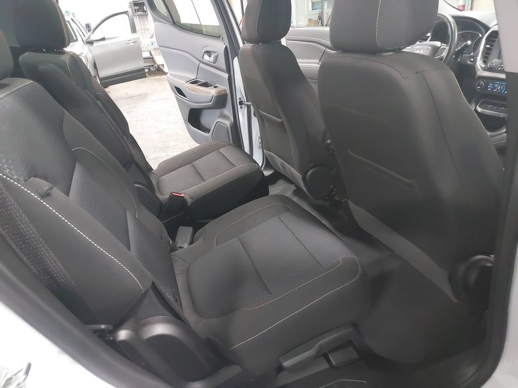 Used 2023 GMC Acadia SLE w/ Driver Convenience Package AWD/4WD image 11