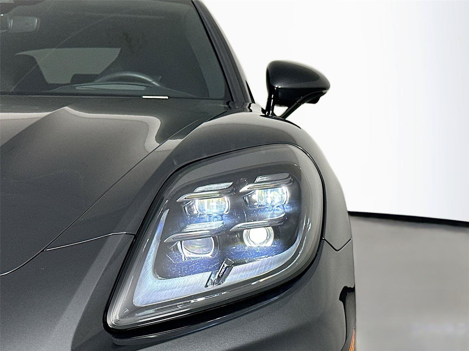 Certified 2024 Porsche Panamera image 15