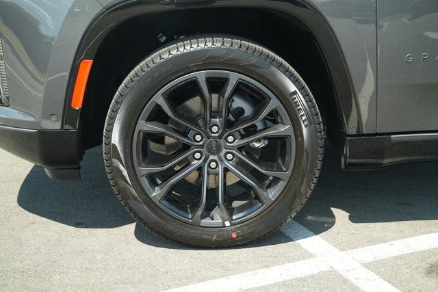 New 2026 Jeep Grand Wagoneer Summit AWD/4WD image 9